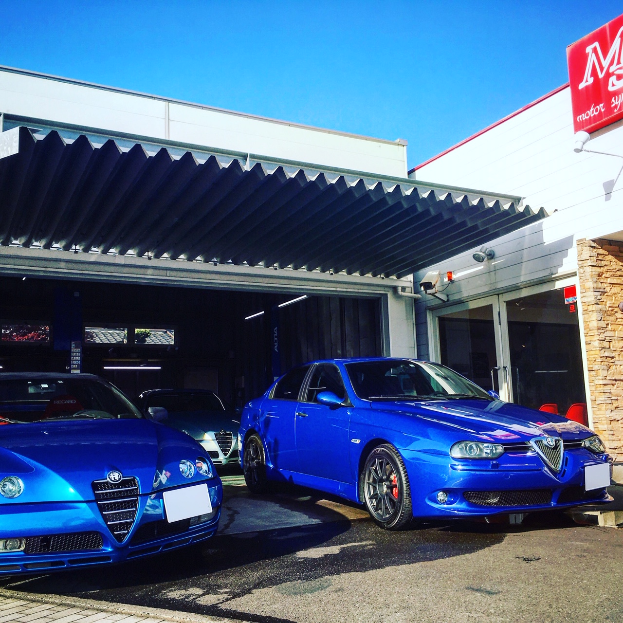 久留米市の中古車販売はモトルシンクロに 車検 欧州車 イタリア車 鈑金塗装 久留米市の中古車販売はモトルシンクロに 車検 欧州車 イタリア車 鈑金塗装