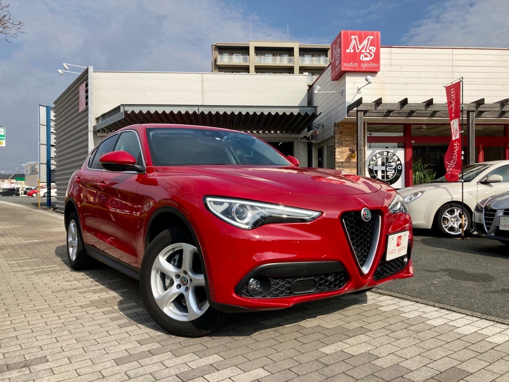 アルファロメオ　ステルヴィオ　2.0ディーゼルターボ